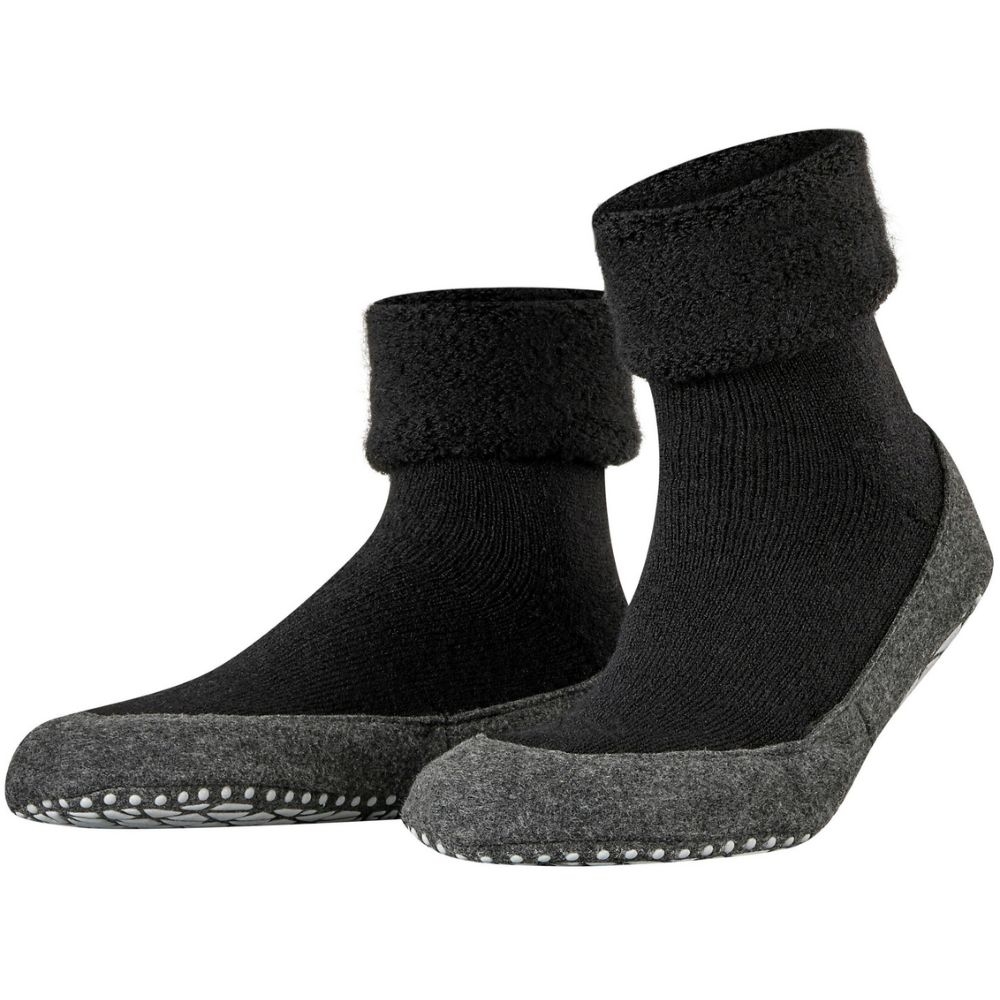 Falke Cosyshoes Zwart 16560-3000 pantoffels en huissokken online bestellen bij Kathmandu Outdoor & Travel