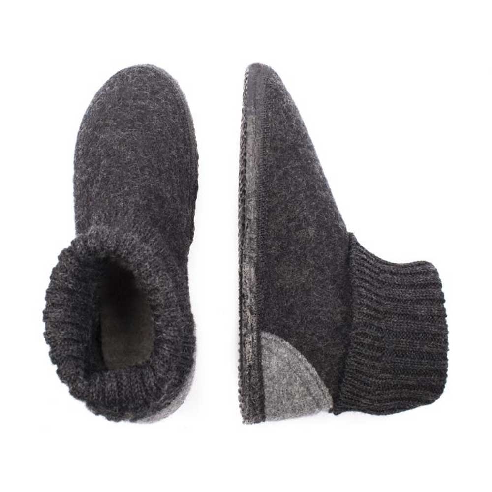Giesswein Giesswein Kramsach Adults 68-10-49160-028 pantoffels en huissokken Giesswein Kramsach Adults Nachtgrau 68-10-49160-028 pantoffels en huissokken online bestellen bij Kathmandu Outdoor & Travel