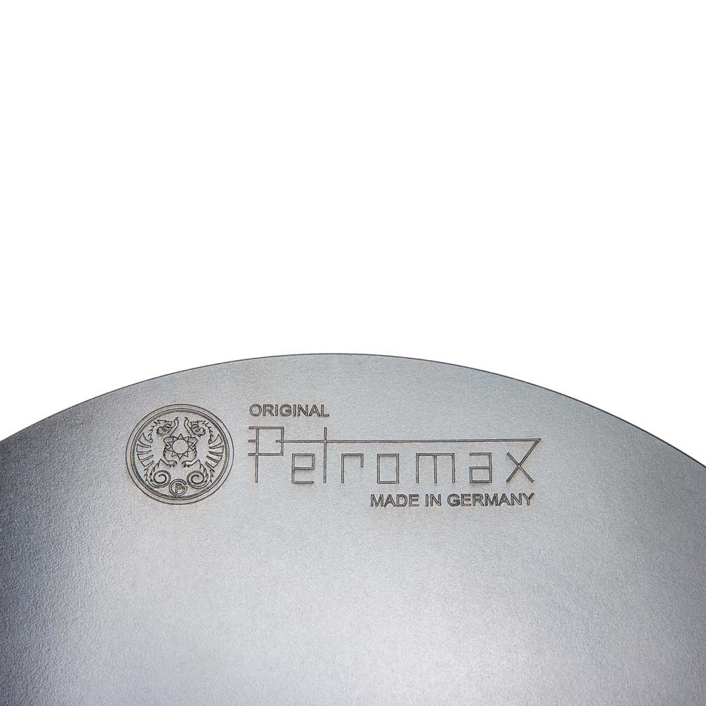 Petromax Petromax Griddle Fire Bowl 56cm FS56 koken Petromax Griddle Fire Bowl 56cm Zwart FS56 koken online bestellen bij Kathmandu Outdoor & Travel