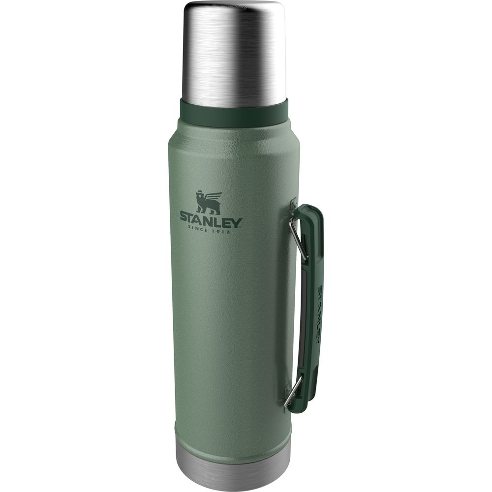 Stanley Stanley The Legendary Classic Bottle 1,0L 10-08266-001 drinkflessen en thermosflessen Stanley The Legendary Classic Bottle 1,0L Hammertone Green 10-08266-001 drinkflessen en thermosflessen online bestellen bij Kathmandu Outdoor & Travel