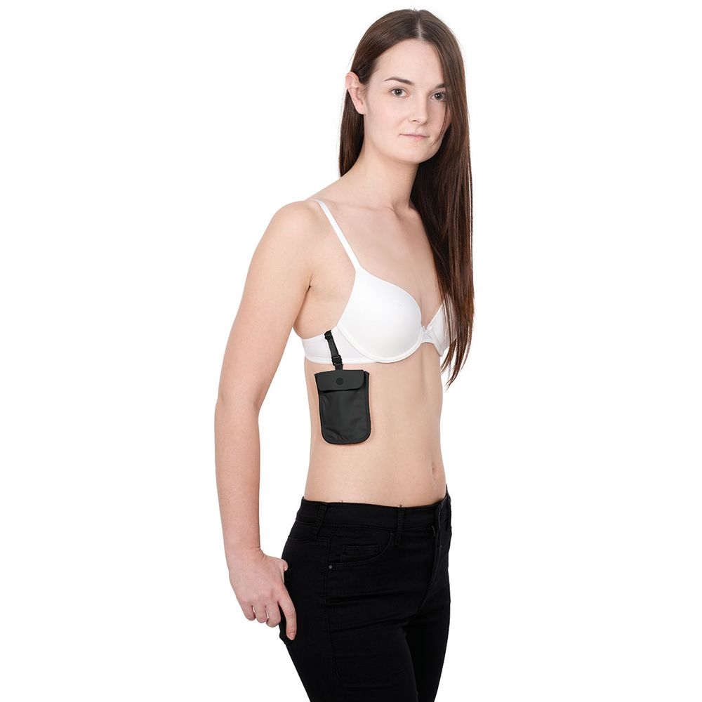 Pacsafe Pacsafe CoverSafe S25 Secret Bra Pouch 10121100 reisaccessoires Pacsafe CoverSafe S25 Secret Bra Pouch Black 10121100 reisaccessoires online bestellen bij Kathmandu Outdoor & Travel