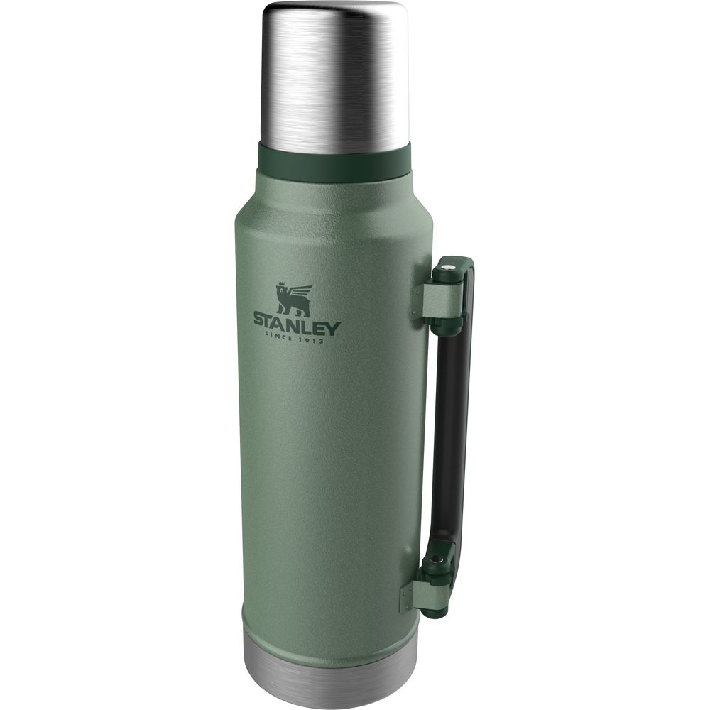 Stanley Stanley The Legendary Classic Bottle 1,4L 10-08265-001 drinkflessen en thermosflessen Stanley The Legendary Classic Bottle 1,4L Hammertone Green 10-08265-001 drinkflessen en thermosflessen online bestellen bij Kathmandu Outdoor & Travel