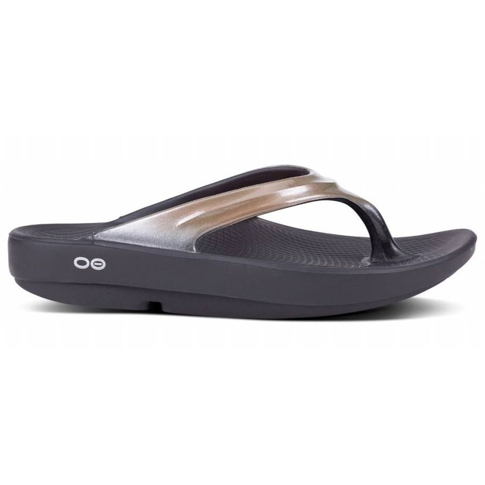 Oofos Oofos OOlala Women's 1400-LATT slippers Oofos OOlala Women's Latte 1400-LATT slippers online bestellen bij Kathmandu Outdoor & Travel