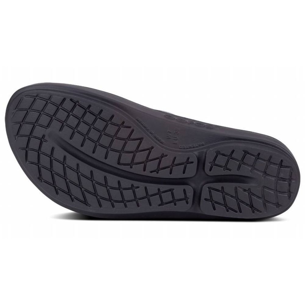 Oofos Oofos OOlala Women's 1400-BLCK slippers Oofos OOlala Women's Black 1400-BLCK slippers online bestellen bij Kathmandu Outdoor & Travel