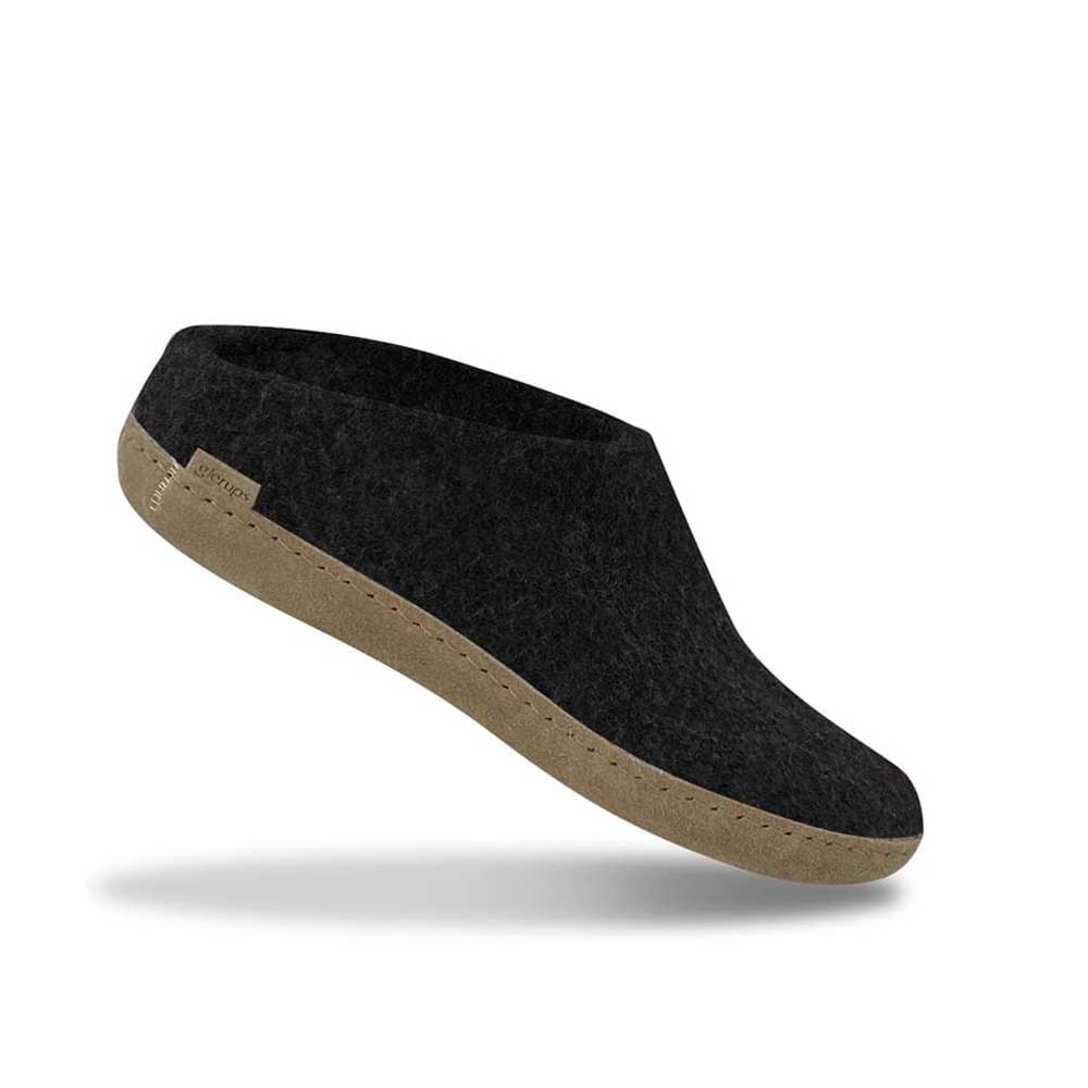 Glerups Glerups Slip-On Leather B-02Charcoal pantoffels en huissokken Glerups Slip-On Leather Charcoal B-02Charcoal pantoffels en huissokken online bestellen bij Kathmandu Outdoor & Travel