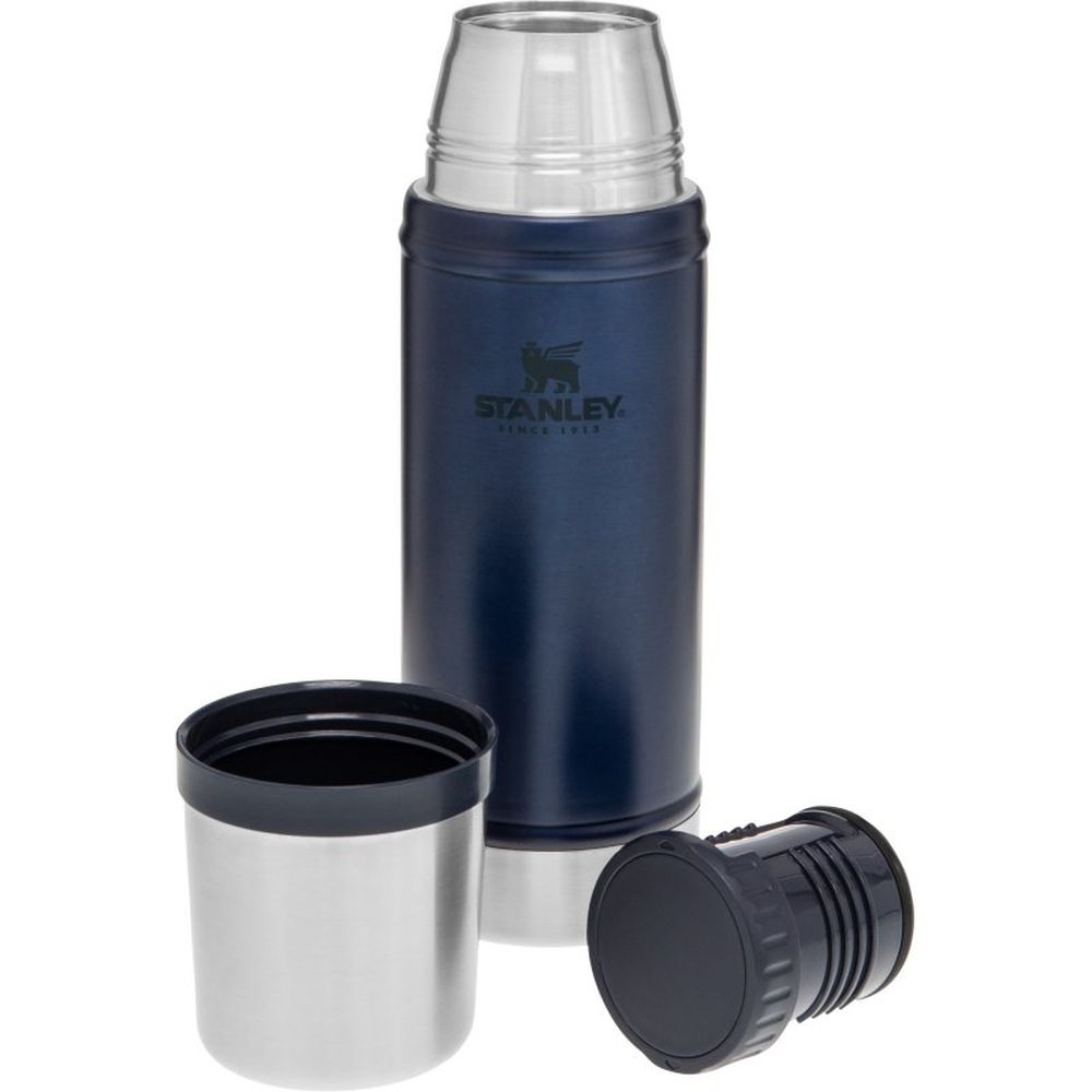 Stanley Stanley The Legendary Classic Bottle 0,47L 10-01228-088 drinkflessen en thermosflessen Stanley The Legendary Classic Bottle 0,47L Nightfall 10-01228-088 drinkflessen en thermosflessen online bestellen bij Kathmandu Outdoor & Travel