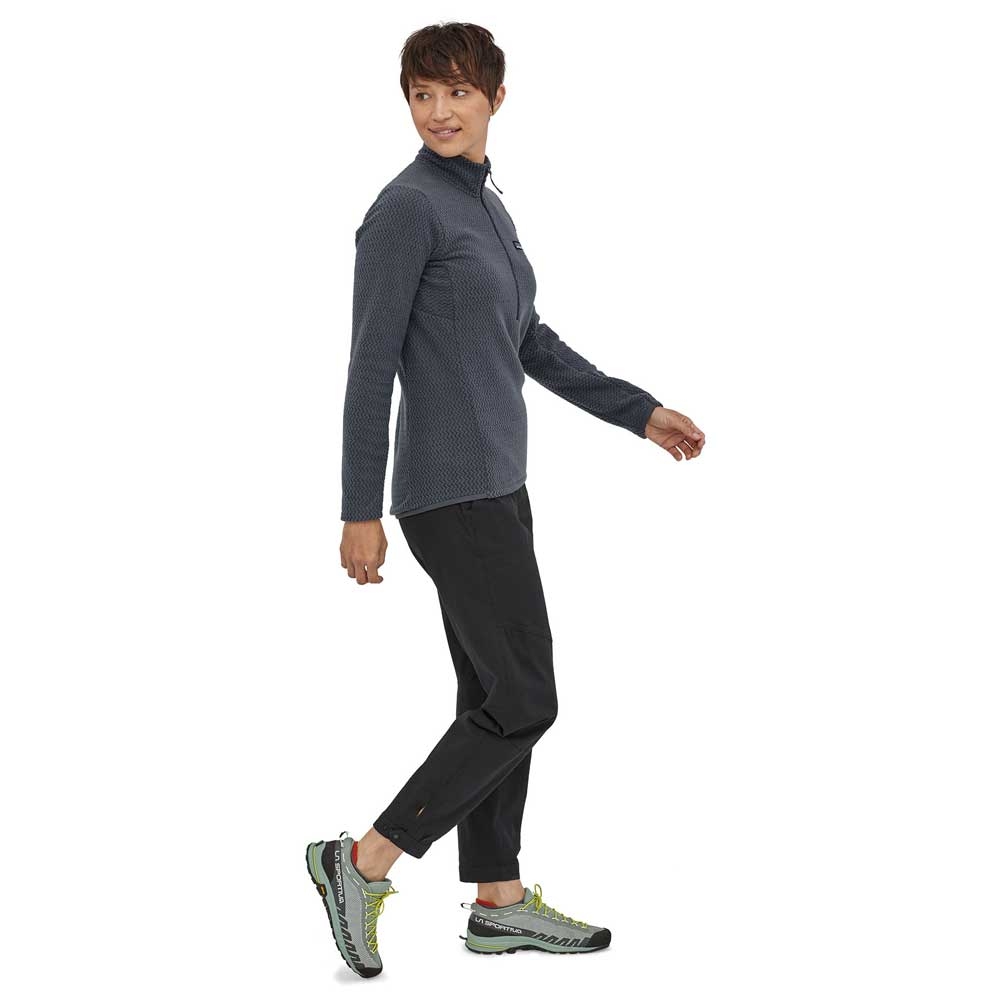 Patagonia Patagonia R1 Air Zip Neck Women's 40250-SMDB shirts en tops Patagonia R1 Air Zip Neck Women's Smolder Blue 40250-SMDB shirts en tops online bestellen bij Kathmandu Outdoor & Travel