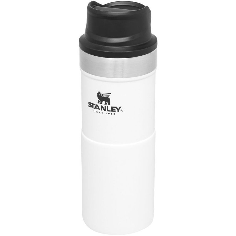 Stanley Stanley The Trigger-Action Travel Mug 0,35L 10-09848-008 drinkflessen en thermosflessen Stanley The Trigger-Action Travel Mug 0,35L Polar 10-09848-008 drinkflessen en thermosflessen online bestellen bij Kathmandu Outdoor & Travel