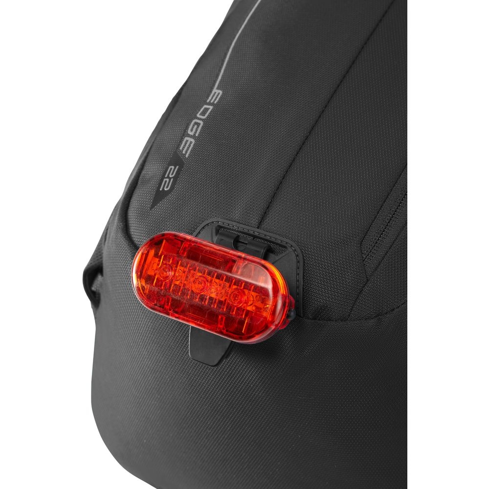 Lowe Alpine Edge 22 Black FDP-90-BL-22 dagrugzakken online bestellen bij Kathmandu Outdoor & Travel