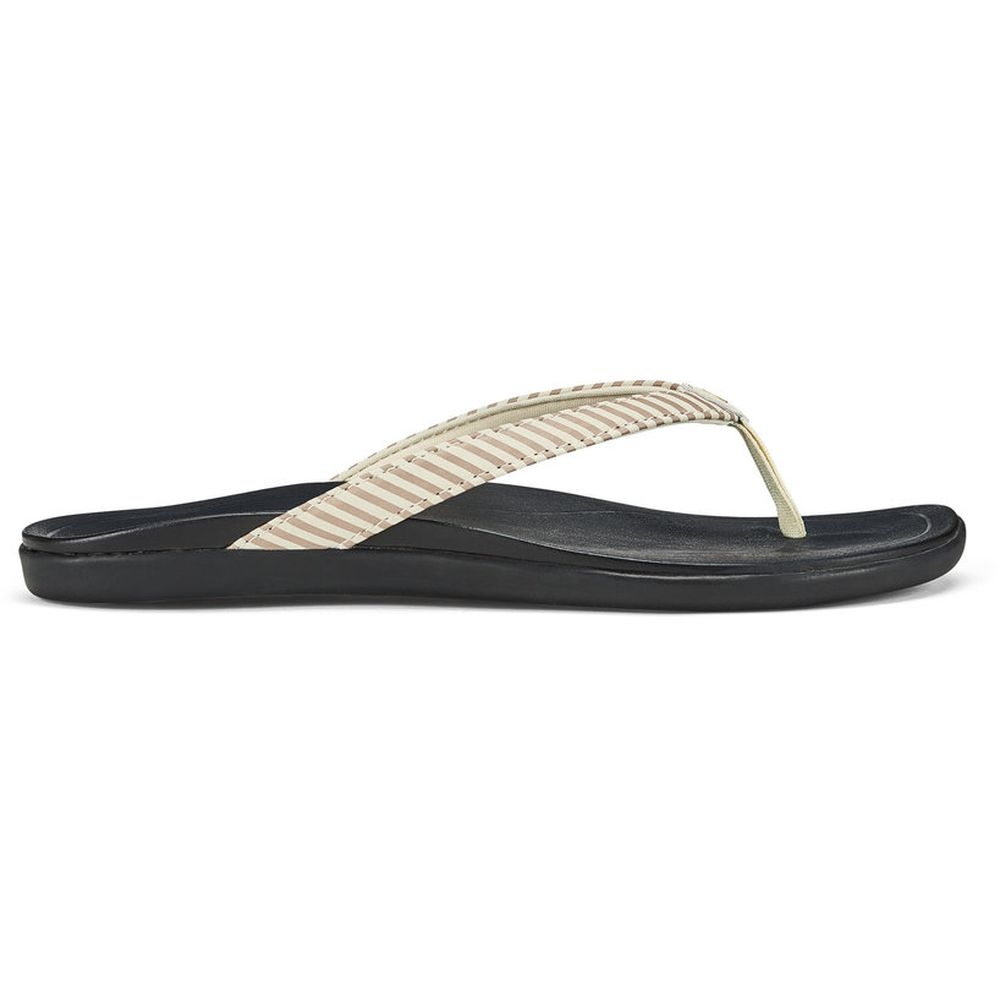 Olukai Olukai Ho'Opio Women's 20294-19ZP slippers Olukai Ho'Opio Women's Bone Stripe 20294-19ZP slippers online bestellen bij Kathmandu Outdoor & Travel