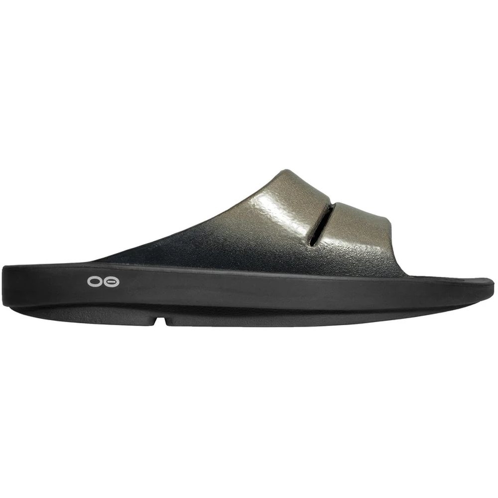 Oofos Oofos OOahh Luxe Slide Women's 1101-LATT slippers Oofos OOahh Luxe Slide Women's Latte 1101-LATT slippers online bestellen bij Kathmandu Outdoor & Travel