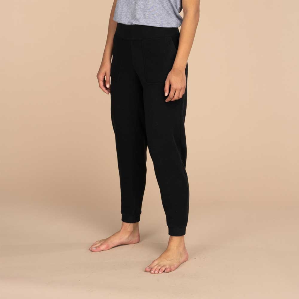 Sherpa Adventure Gear Sherpa Adventure Gear Rolpa Jogger Pants Women's SW23024-030 broeken Sherpa Adventure Gear Rolpa Jogger Pants Women's Black SW23024-030 broeken online bestellen bij Kathmandu Outdoor & Travel
