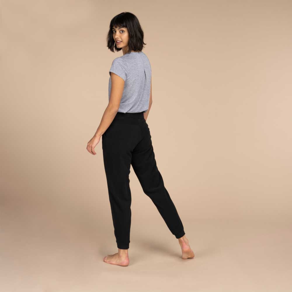 Sherpa Adventure Gear Sherpa Adventure Gear Rolpa Jogger Pants Women's SW23024-030 broeken Sherpa Adventure Gear Rolpa Jogger Pants Women's Black SW23024-030 broeken online bestellen bij Kathmandu Outdoor & Travel