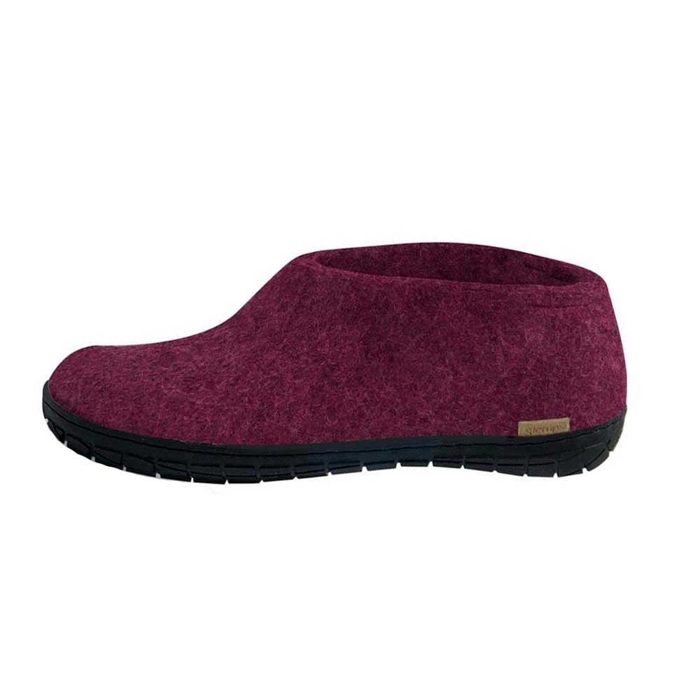Glerups Glerups Shoe Rubber AR07-Cranberry/BLKRU pantoffels en huissokken Glerups Shoe Rubber Cranberry AR07-Cranberry/BLKRU pantoffels en huissokken online bestellen bij Kathmandu Outdoor & Travel