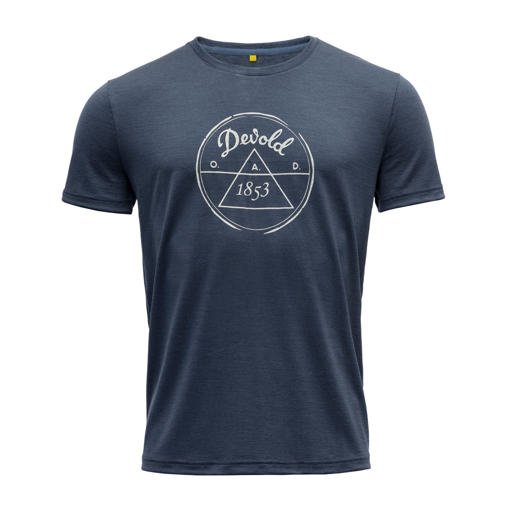 Devold Devold Devold 1853 Tee GO 180 281 F-287A shirts en tops Devold Devold 1853 Tee Night GO 180 281 F-287A shirts en tops online bestellen bij Kathmandu Outdoor & Travel