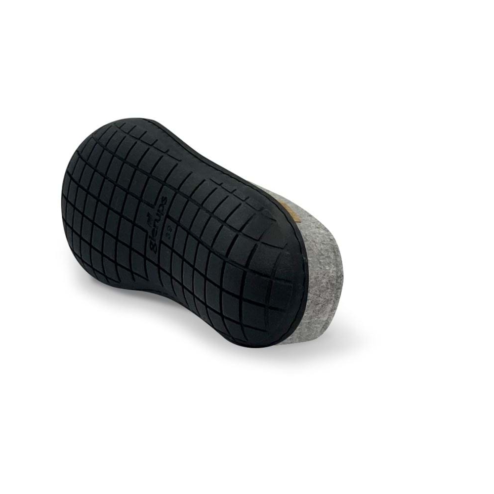 Glerups Glerups Slip-On Rubber BR01-02-GREY/BLKRUB pantoffels en huissokken Glerups Slip-On Rubber Grey BR01-02-GREY/BLKRUB pantoffels en huissokken online bestellen bij Kathmandu Outdoor & Travel