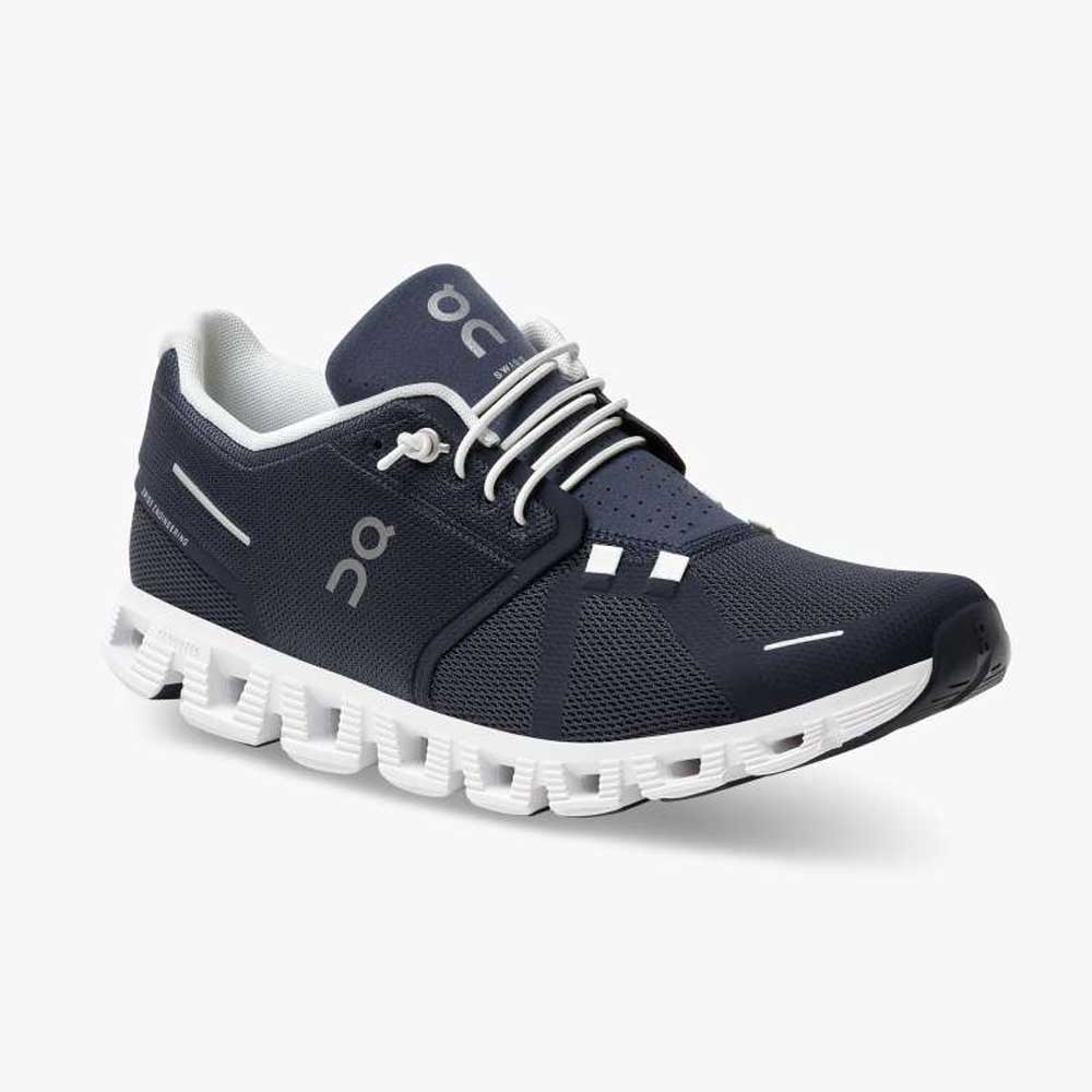 On-running On-running Cloud 5 59.98916 wandelschoenen heren On-running Cloud 5 Midnight | White 59.98916 wandelschoenen heren online bestellen bij Kathmandu Outdoor & Travel
