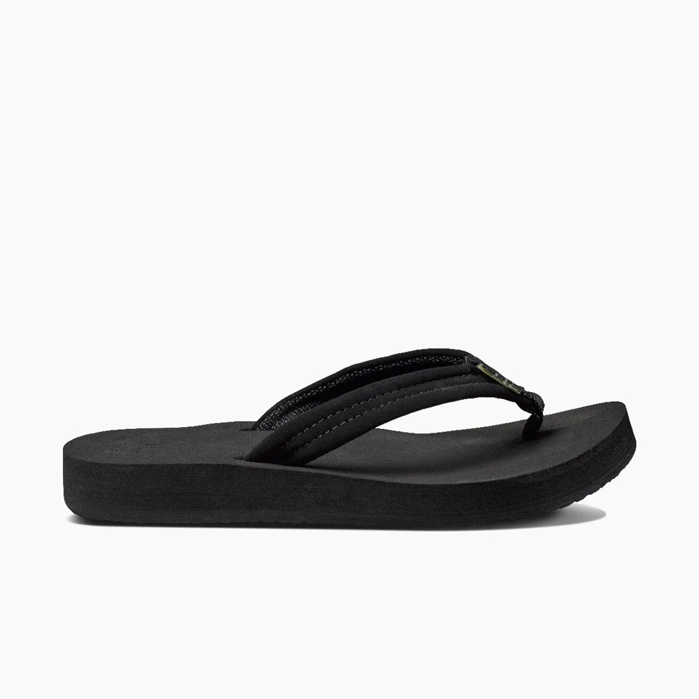Reef Reef Cushion Breeze Women's RF001454BK2 slippers Reef Cushion Breeze Women's Black/Black RF001454BK2 slippers online bestellen bij Kathmandu Outdoor & Travel