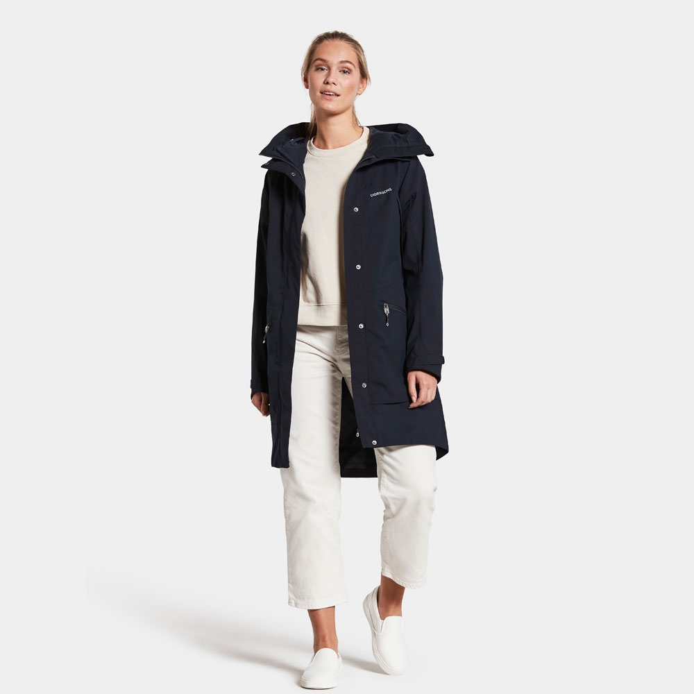 Didriksons Didriksons Ilma Parka 5 Women's 504050-999 jassen Didriksons Ilma Parka 5 Women's Dark Night Blue 504050-999 jassen online bestellen bij Kathmandu Outdoor & Travel