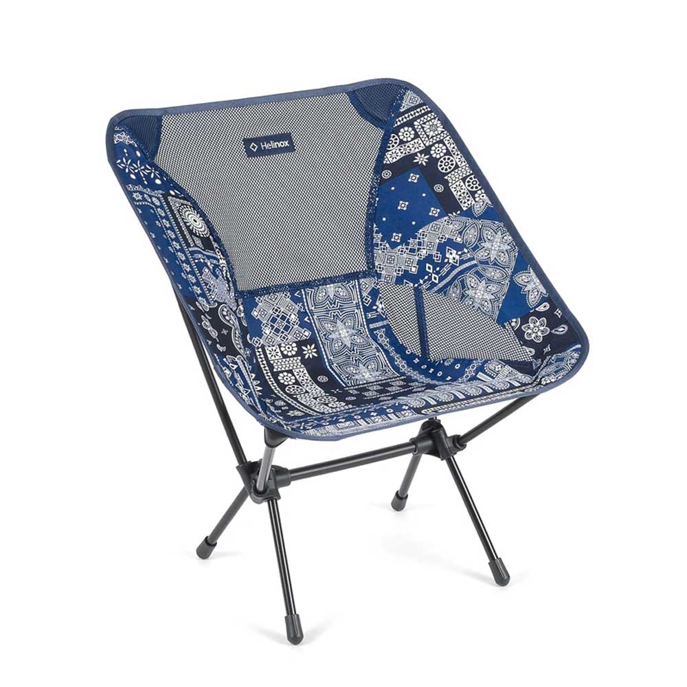 Helinox Helinox Chair One 10305 kampeermeubels Helinox Chair One Blue Bandanna Quilt 10305 kampeermeubels online bestellen bij Kathmandu Outdoor & Travel
