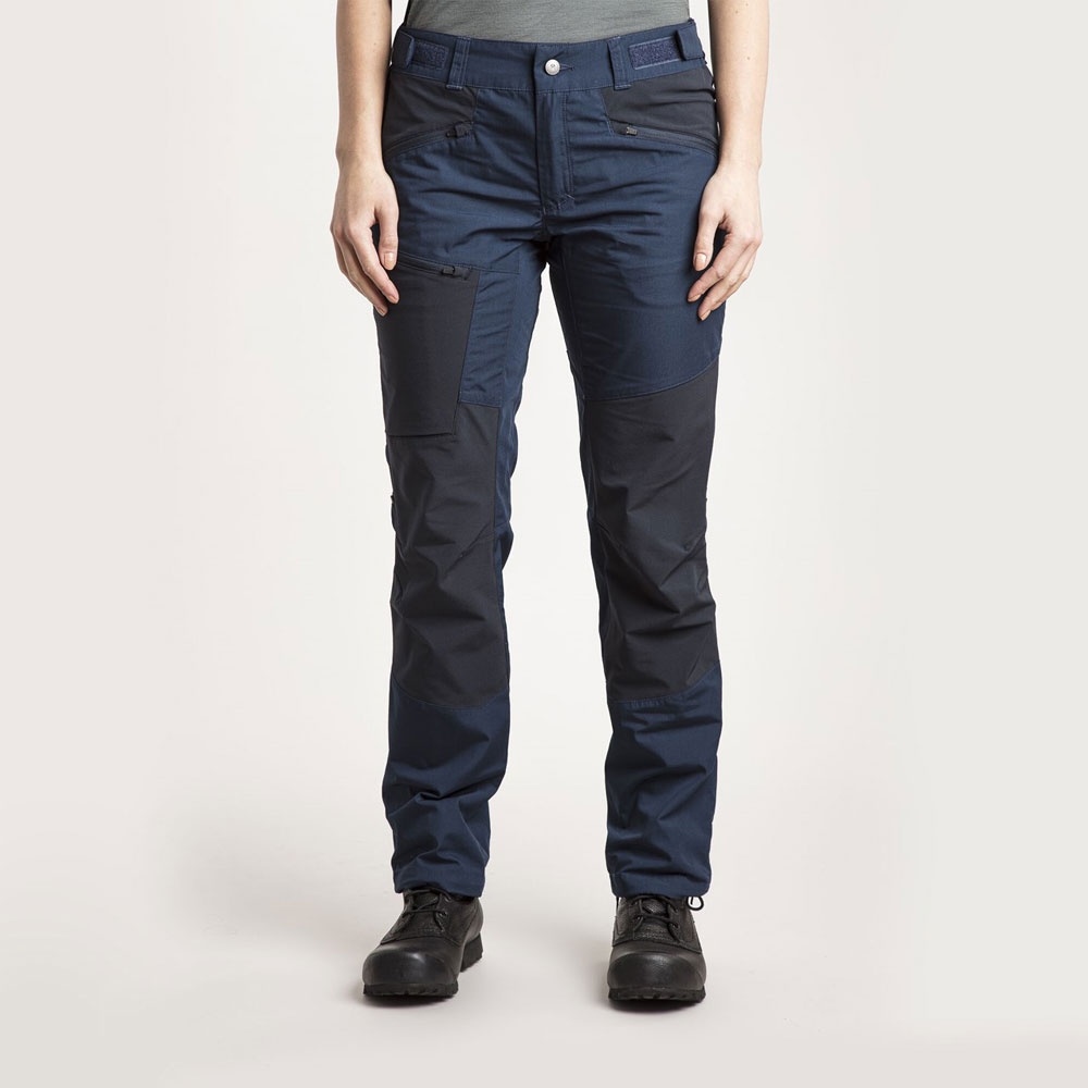 Lundhags Lundhags Makke LT Pant Women's 1124148-671 broeken Lundhags Makke LT Pant Women's Light Navy/Deep Blue 1124148-671 broeken online bestellen bij Kathmandu Outdoor & Travel