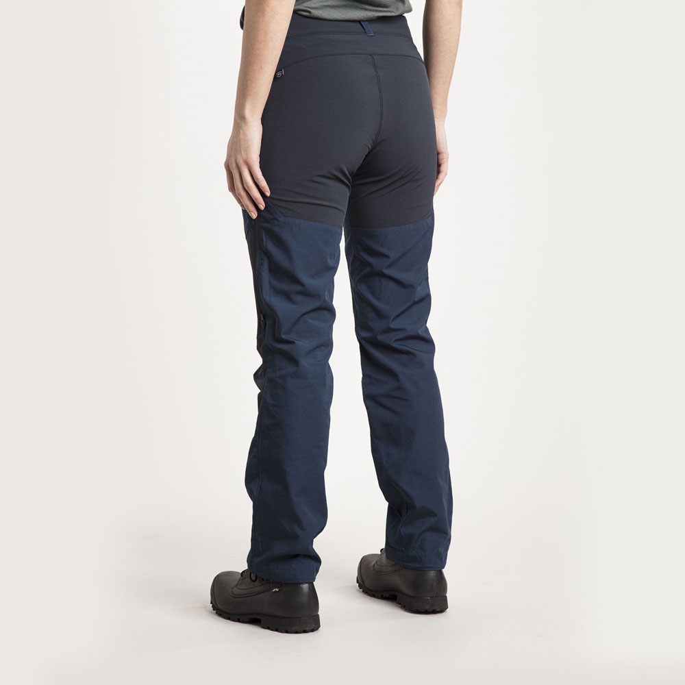 Lundhags Lundhags Makke LT Pant Women's 1124148-671 broeken Lundhags Makke LT Pant Women's Light Navy/Deep Blue 1124148-671 broeken online bestellen bij Kathmandu Outdoor & Travel