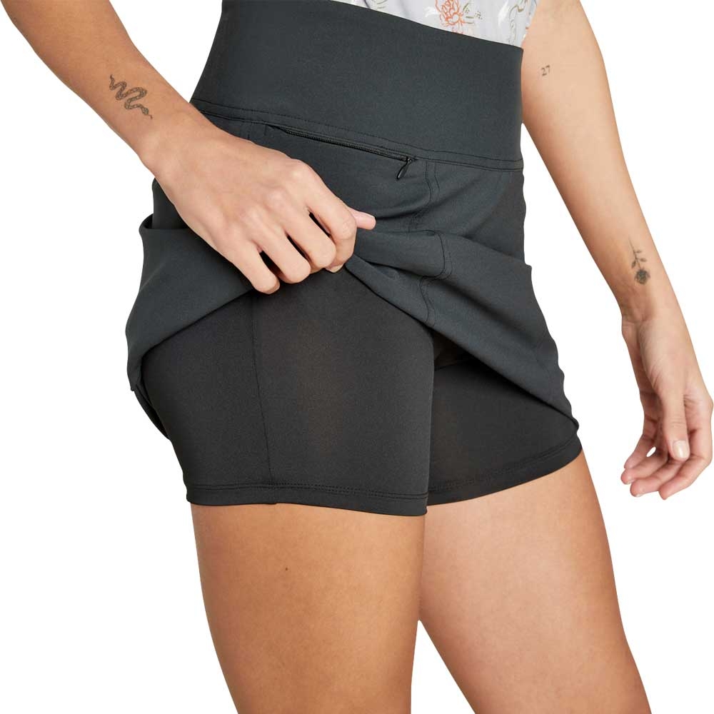 Sherpa Adventure Gear Sherpa Adventure Gear Sajilo Skort Women's SW23007-130 jurken en rokken Sherpa Adventure Gear Sajilo Skort Women's Black SW23007-130 jurken en rokken online bestellen bij Kathmandu Outdoor & Travel