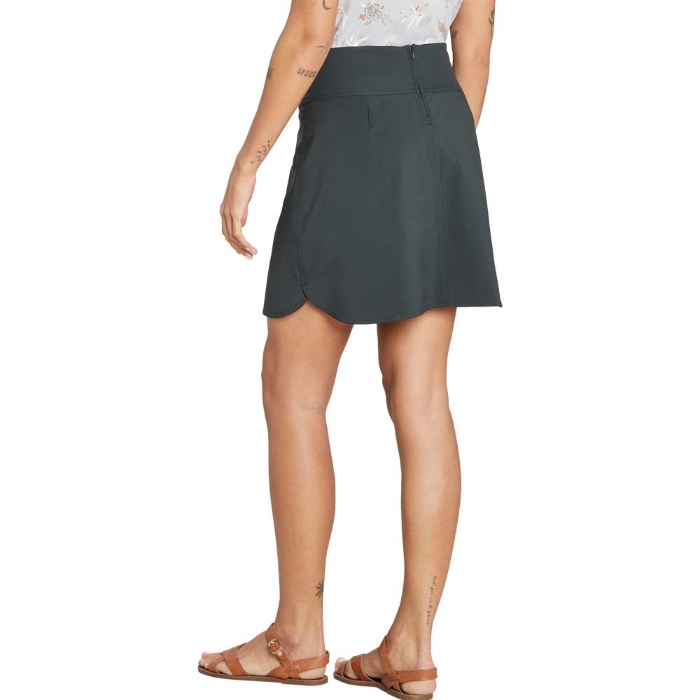 Sherpa Adventure Gear Sherpa Adventure Gear Sajilo Skort Women's SW23007-130 jurken en rokken Sherpa Adventure Gear Sajilo Skort Women's Black SW23007-130 jurken en rokken online bestellen bij Kathmandu Outdoor & Travel