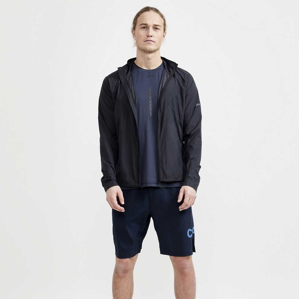 Craft Craft ADV Essence Wind Jacket 1911443-999000 jassen Craft ADV Essence Wind Jacket Black 1911443-999000 jassen online bestellen bij Kathmandu Outdoor & Travel