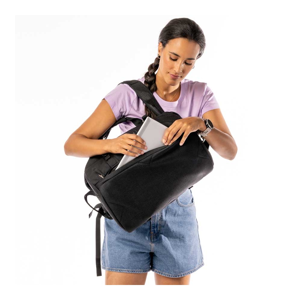 Bach Bach Dr.Duffel 20 B289931-0001 duffels Bach Dr.Duffel 20 Black B289931-0001 duffels online bestellen bij Kathmandu Outdoor & Travel