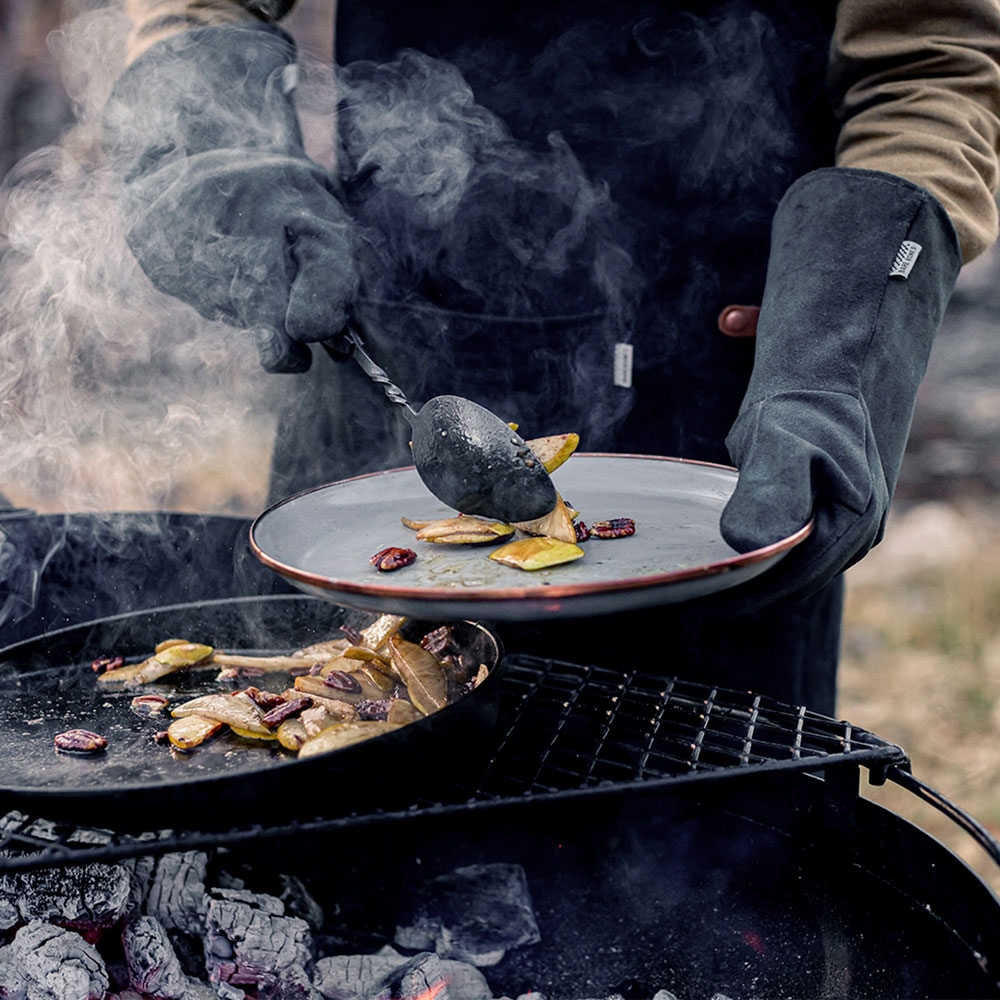 Barebones Open Fire Gloves . CKW-482 koken online bestellen bij Kathmandu Outdoor & Travel