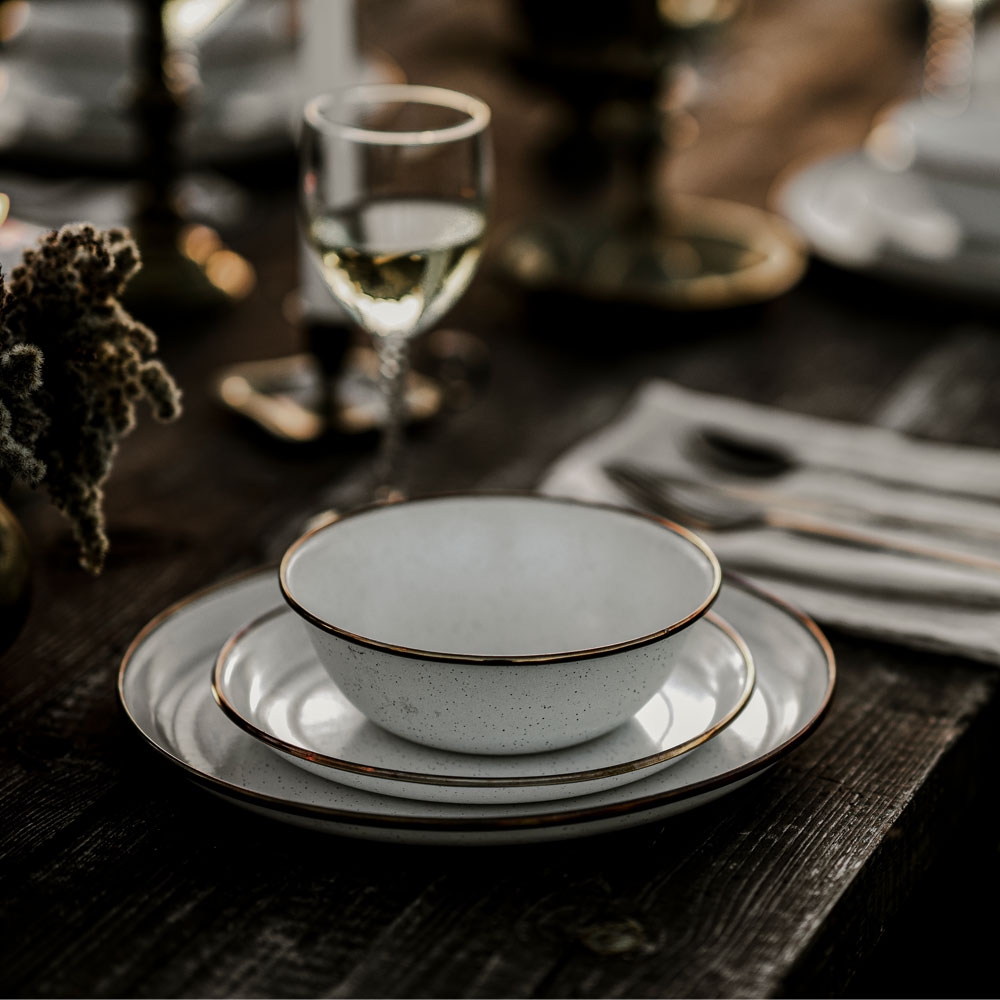 Barebones Barebones Small Plate Enamel 2 Pcs CKW-392 koken Barebones Small Plate Enamel 2 Pcs Egg Shell CKW-392 koken online bestellen bij Kathmandu Outdoor & Travel