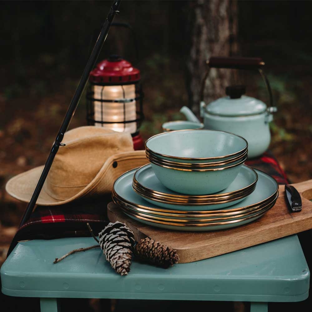 Barebones Barebones Plate Enamel 2 Pcs CKW-426 koken Barebones Plate Enamel 2 Pcs Mint CKW-426 koken online bestellen bij Kathmandu Outdoor & Travel