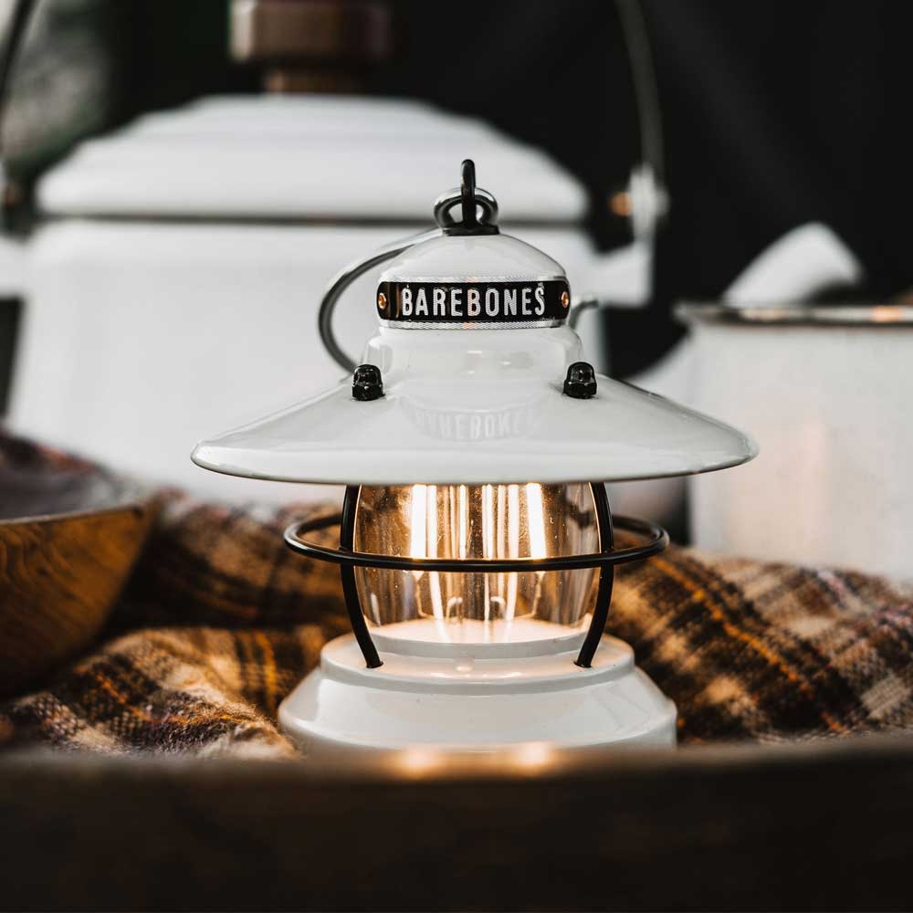 Barebones Barebones Mini Edison Lantern LIV-170 verlichting Barebones Mini Edison Lantern Vintage White LIV-170 verlichting online bestellen bij Kathmandu Outdoor & Travel