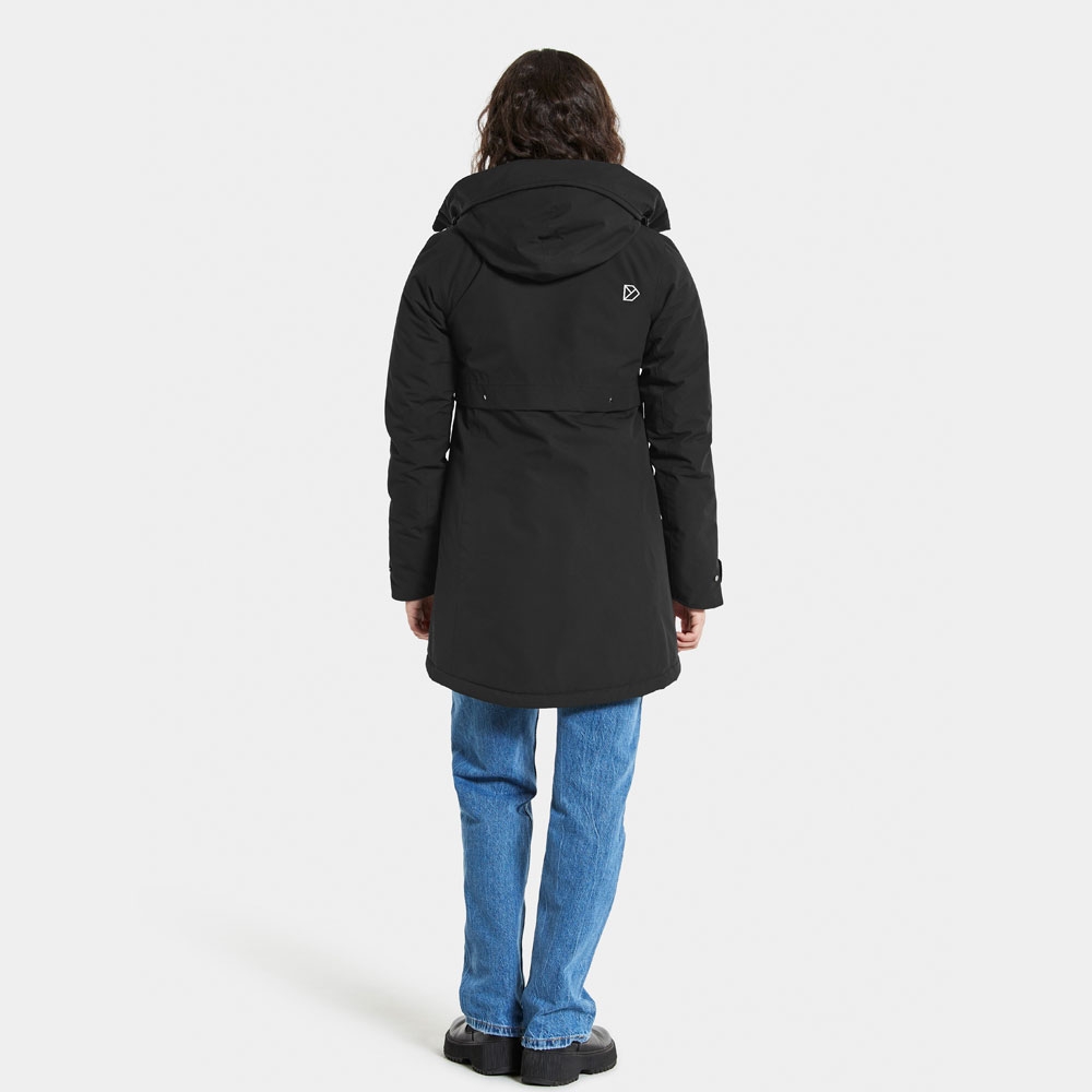Didriksons Didriksons Helle Parka 5 Women's 504301-060 jassen Didriksons Helle Parka 5 Women's Black 504301-060 jassen online bestellen bij Kathmandu Outdoor & Travel