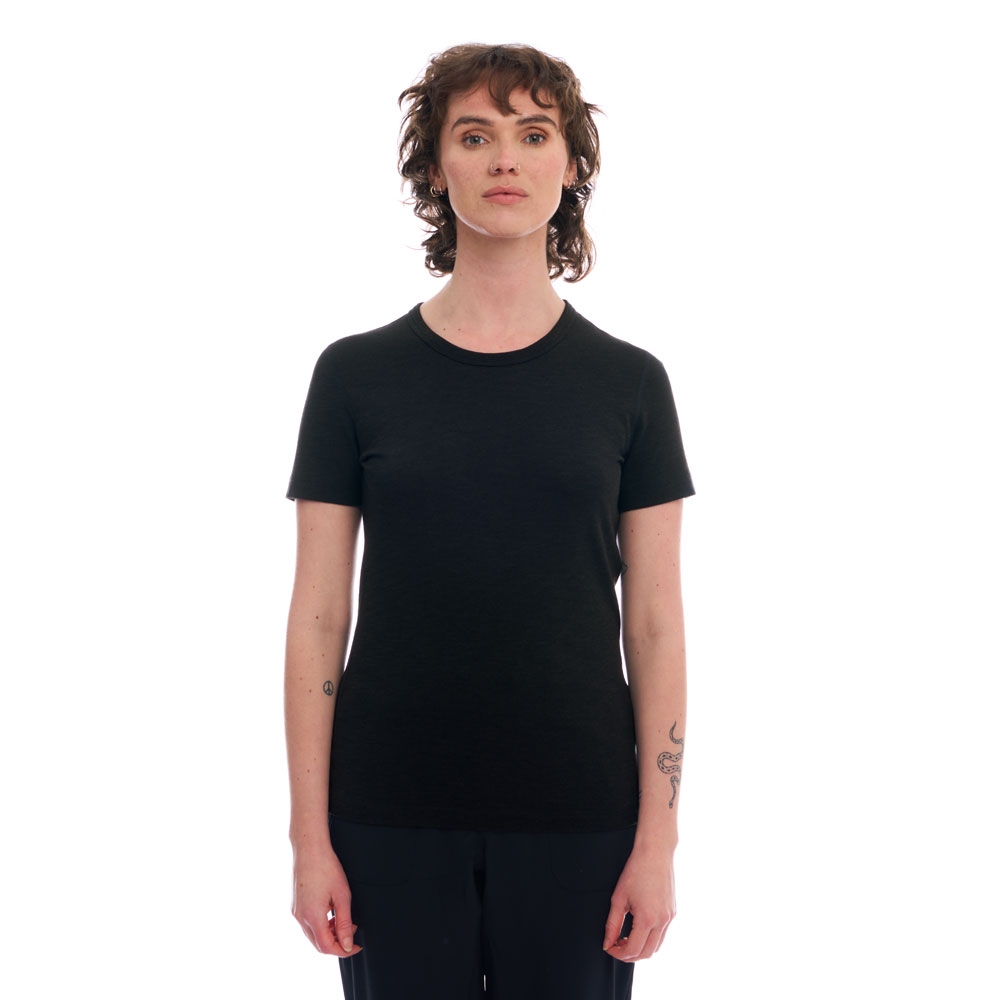 Artilect Artilect Artilectual Tee Women's 122WS16-Black shirts en tops Artilect Artilectual Tee Women's Black 122WS16-Black shirts en tops online bestellen bij Kathmandu Outdoor & Travel