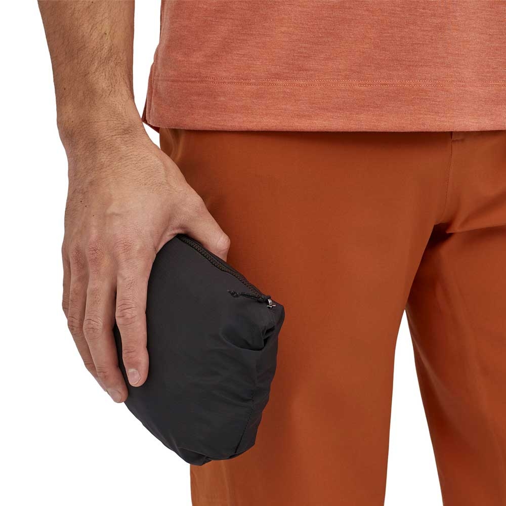 Patagonia Dirt Roamer Jacket Black 24381-BLK jassen online bestellen bij Kathmandu Outdoor & Travel